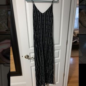 Spaghetti Strap Maxi w Pockets